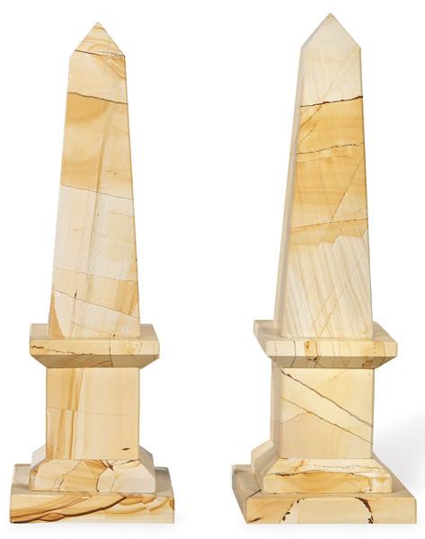  Pareja de obeliscos en paesina.