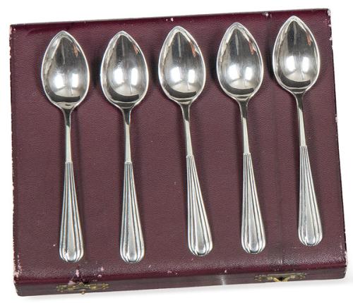  Juego de seis cucharillas de plata española punzonada de B. Lobón, Madrid Villa y Corte 1902.