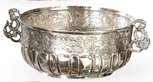 Cuenco con asas de plata boliviana o peruana Ley 925 siguiendo modelos antiguos.