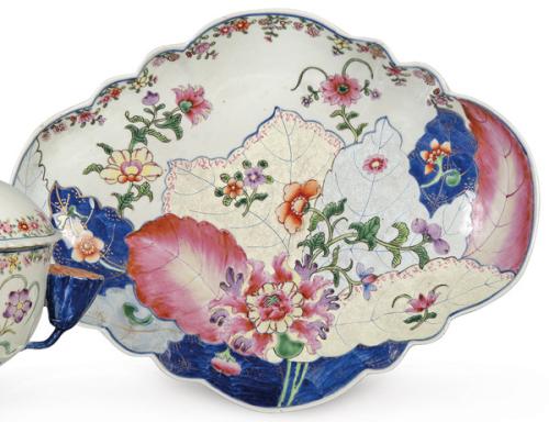  Frutero de porcelana de Compañía de Indias, Familia Rosa, Hoja de Tabaco, Dinastía Qing primer tercio del S. XIX.