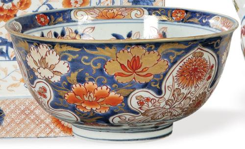 Cuenco de porcelana china de Compañía de Indias, tipo Imari, Dinastía Qing, época de Qianlong (1736-95)