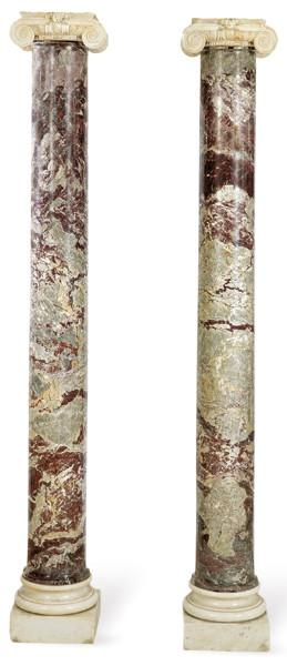  Pareja de columnas jónicas de mármol veteado gris con basa y capitel de mármol blanco  h. 1800