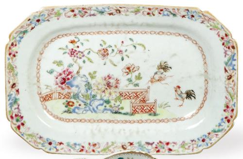 Pequeña bandeja ochavada de porcelana de Compañía de Indias, Familia Rosa, Dinastía Qing, época de Qianlong (1736-95)