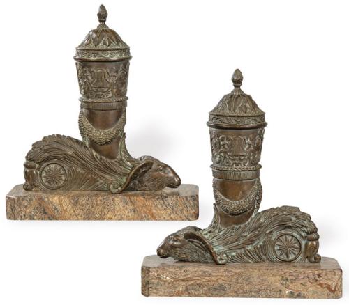  Pareja de ritones de bronce patinado y mármol S. XX