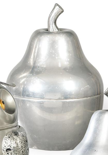 Cubitera italiana en metal en forma de pera h. 1970.