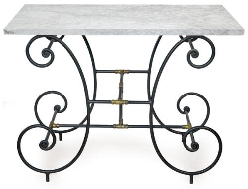 Mesa de "carnicero" de hierro pintado y tapa de mármol blanco.Sur de Francia, S. XIX