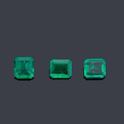  Lote con tres esmeraldas de 6,59 ct en total.