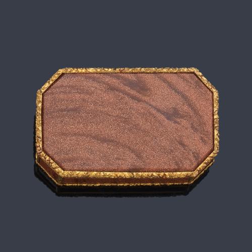 Caja tabaquera en aventurina y oro amarillo de 18 K, finales sig.XVIII.