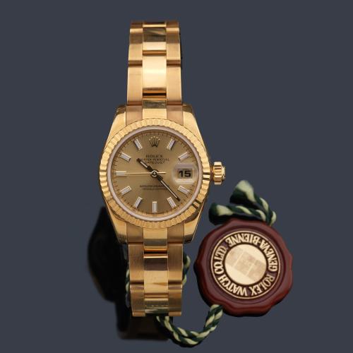 ROLEX Oyster Perpetual DateJust modelo ref. 179178 Superlative Chronometer Officially Certified, modelo cadete con caja y brazalete en oro amarillo de 18 K. Con estuche y documentación.