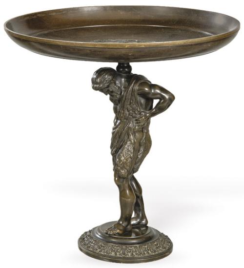  Tazza de bronce patinado con vástago en forma de Atlas, Francia S. XIX.