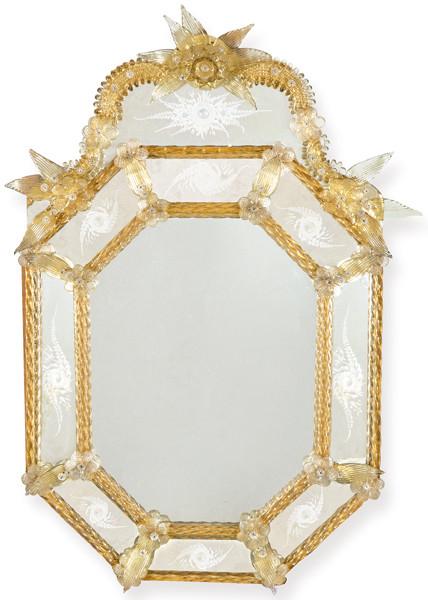  Espejo octogonal veneciano en vidrio soplado y grabado con piedra arenisca de Murano. Decorado con "Cañas Rigadin", hojas y rosetas de cristal.
