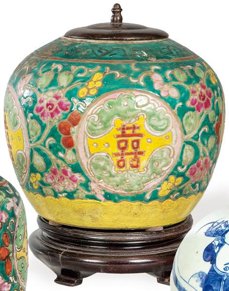  Bote de jengibre en porcelana china azul y blanco, Dinastía Qing S. XIX