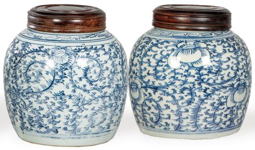  Pareja de botes de jengibre de porcelana china azul y blanco, Dinastía Qing S. XIX
