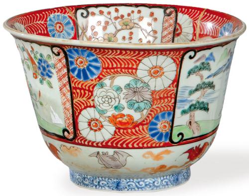  Cuenco de porcelana japonesa con esmaltes tipo Imari, con la marca comercial  Hichozan Shimpo, Arita Periodo Meiji (1868-1912).