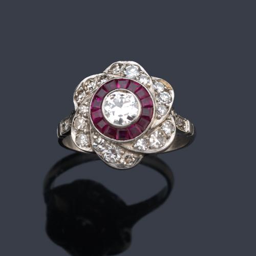  Anillo ojo de perdiz con brillante central de aprox. 0,40 ct.