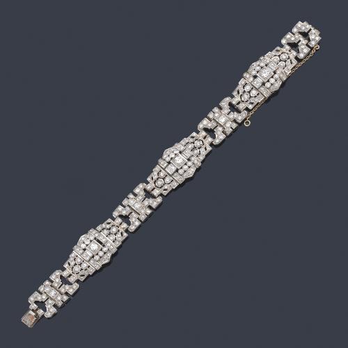  Pulsera 'art decó' con diamantes talla antigua y sencilla de aprox. 6,00 ct en total. Años '30.