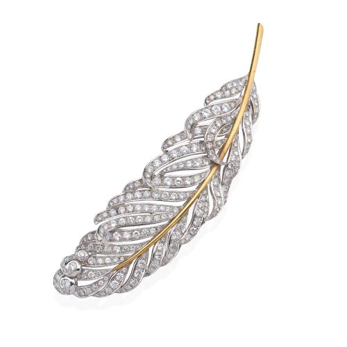  LUIS GILBroche con diseño de pluma con brillantes de aprox. 10,62 ct en total.