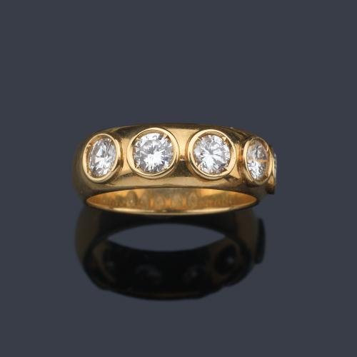  Cintillo con brillantes de aprox. 0,80 ct en total en montura de oro amarillo de 18K.