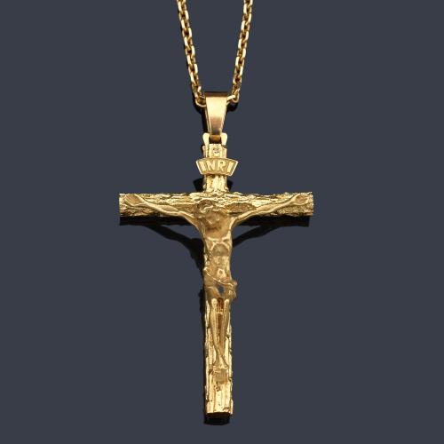  Cadena con Cristo en la cruz en oro amarillo de 18 K.