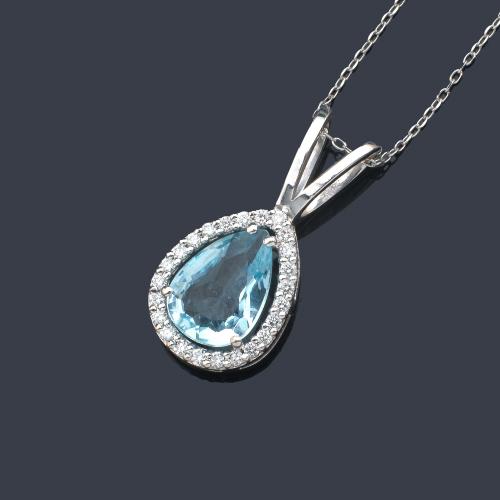  Colgante aguamarina  1 ct brillantes 0,15