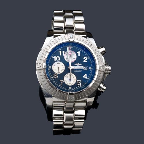  Breitling Super Avenger ref. A13370 de caballero con caja y brazalete en acero.