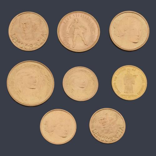  8 Monedas conmemorativas de San Marino y la Unión Soviética en oro de 22 K.