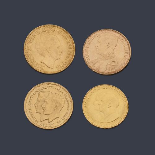  Cuatro monedas en oro de 22 K.