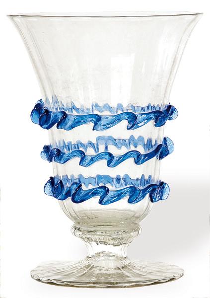  Jarrón abocinado de cristal mallorquín de Gordiola.