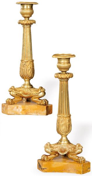  Pareja de candeleros de bronce dorado, Napoleon III, Francia h. 1860.