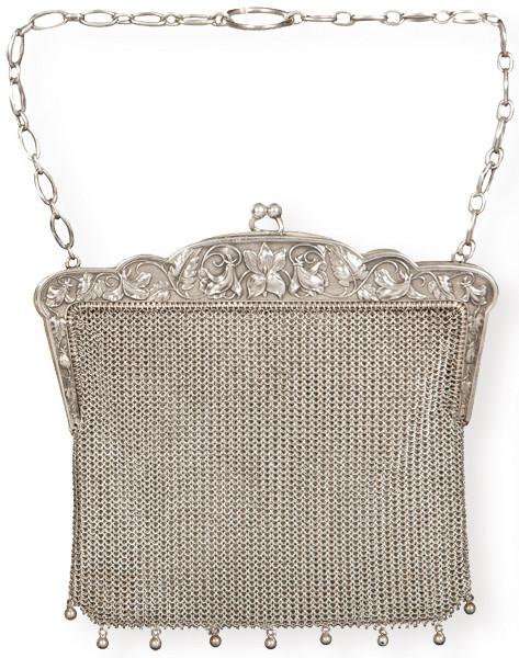  Bolso de malla de plata de plata con punzones no identificados, posiblemente franceses h. 1900.