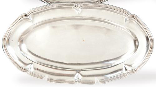  Fuente oval de servir de plata española punzonada 1ª Ley de Espuñes.