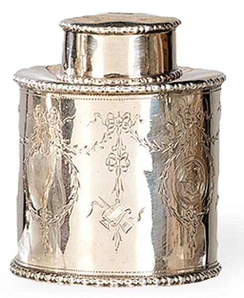 Bote cilindrico de plata inglesa punzonada Ley Sterling S. XIX.