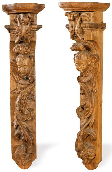  Pareja de ménsulas de madera de pino tallada, España S. XVII.