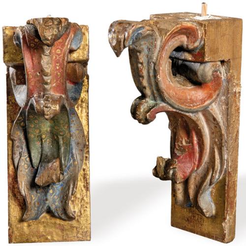  Pareja de ménsulas de madera tallada policromada, dorada y estofada, España S. XVII.