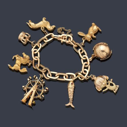  Pulsera barbada con ocho dijes de conejito, motivo esférico portafotos, símbolo del zodiaco, pez articulado, tiovivo, caballo rampante, corona real y perrito Teckel.