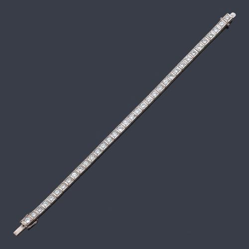  Pulsera rivière con brillantes de aprox. 5,40 ct en total.