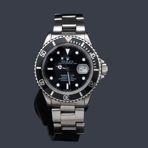  ROLEX mod. Oyster Perpetual date "Submariner", Superlative Chronometer Officially Certified. Ref. 16800. Reloj para caballero con caja y brazalete en acero.