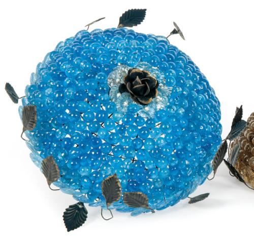  Aplique de cristal de Murano modelo "Erizo" color azul con hojas de hierro cortado.