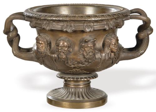  Copa báquica "Grand Tour" de bronce patinado S. XIX.