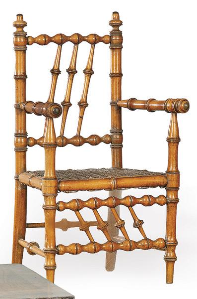  Silla para muñecas en madera torneada simulando bambú, con asiento de rejilla, Francia finales S. XIX