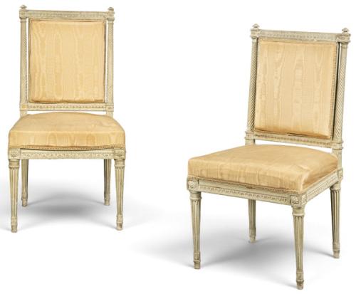  Pareja de sillas Napoleón III, estilo Luis XVI en madera tallada, torneada y pintada, con tapicería beige.