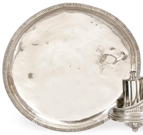  Salvilla de plata española punzonada con marca de orfebre no identifcada y fiel contraste de Juan I. Montero  Salamanca, 1759