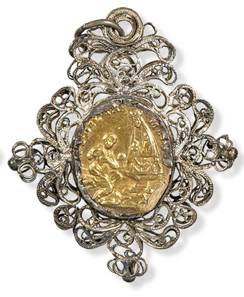  Relicario Plata, s. XVIII. 5 x 4 cm 160-180€
