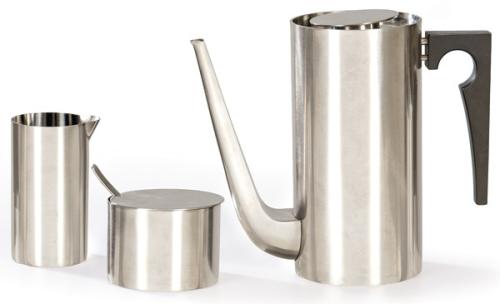  Arne Jacobsen (Copenhague, 1902–1971) para Stelton, 1967


Parte de servicio de café Cylinda-Line