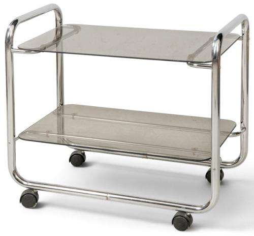  Carrito de bar con estructura tubular cromada y baldas de cristal ahumado.