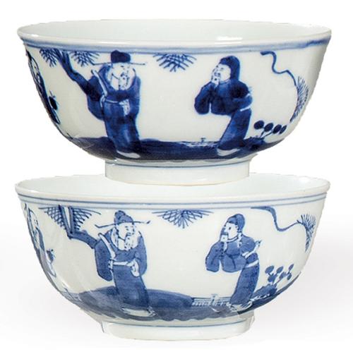  Pareja de cuencos de porcelana china azul y blanco Dinastía Qing S. XIX